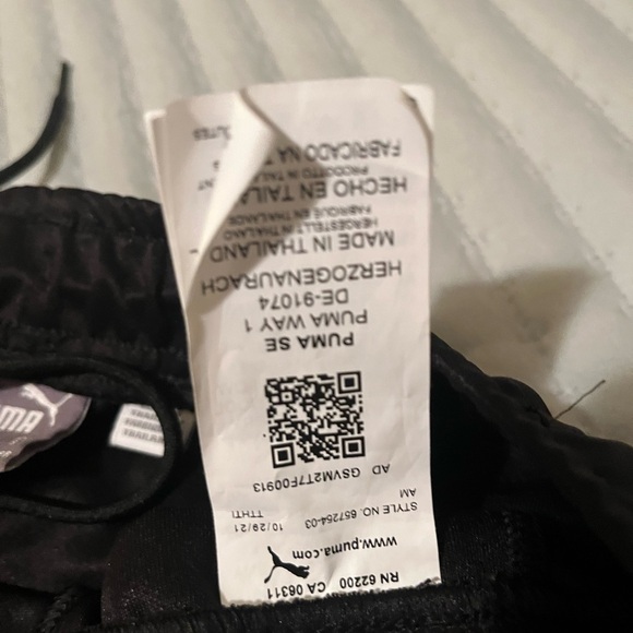 Puma Women’s Track Pants - Picture 5 of 6